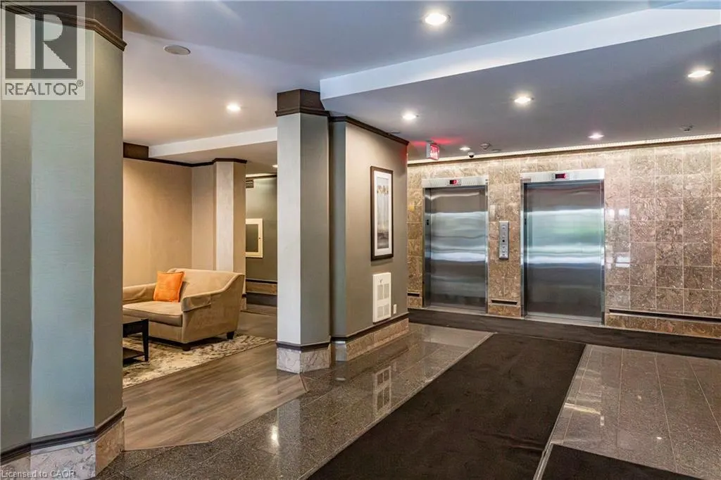 67 CAROLINE Street S Unit# 304 (3D), #304 (3D)