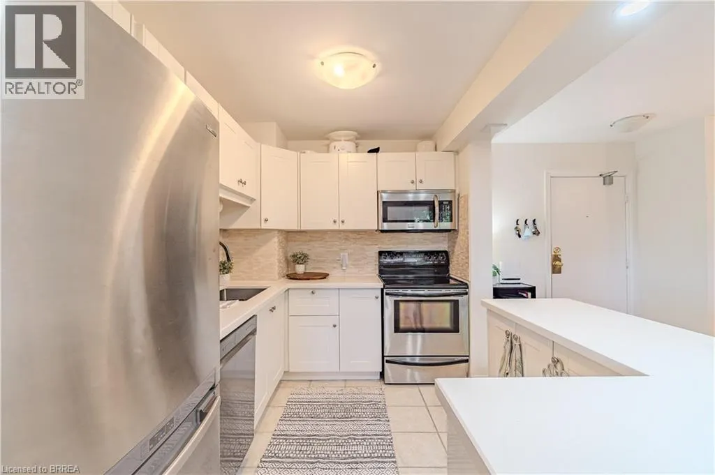 648 GREY Street Unit# 305, #305
