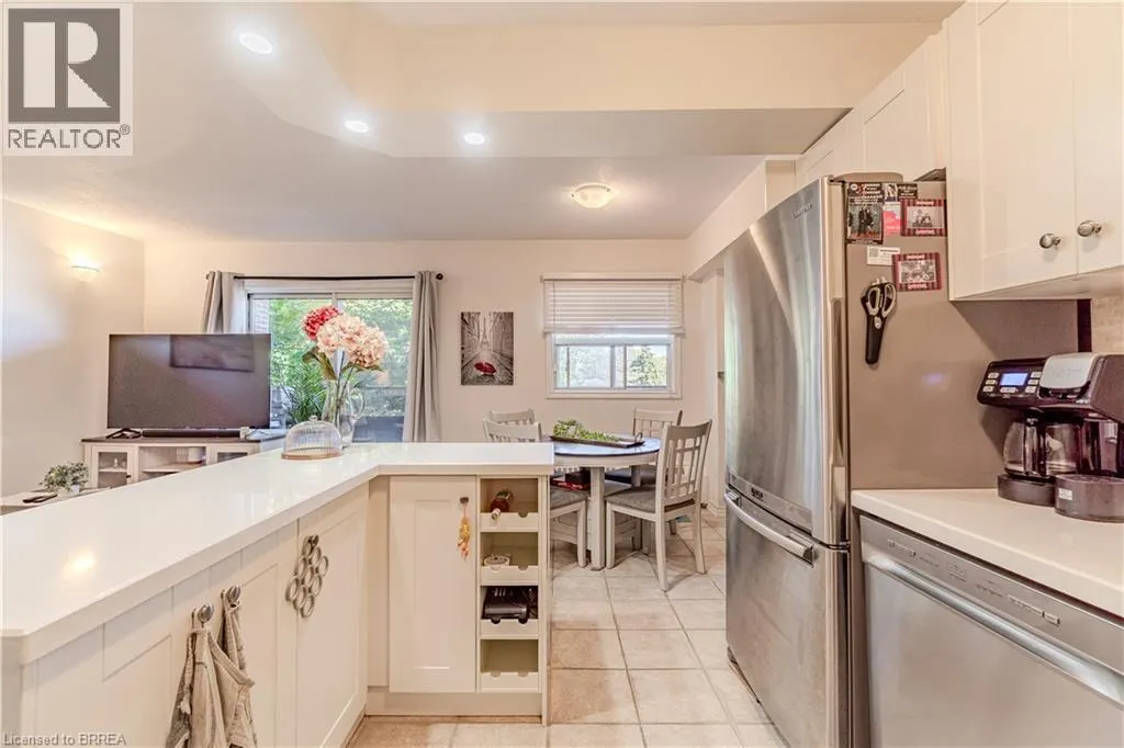 648 GREY Street Unit# 305, #305
