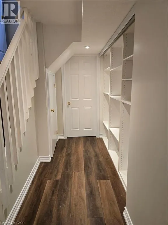 70 DAHLIA Street