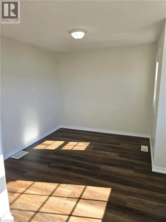 70 DAHLIA Street