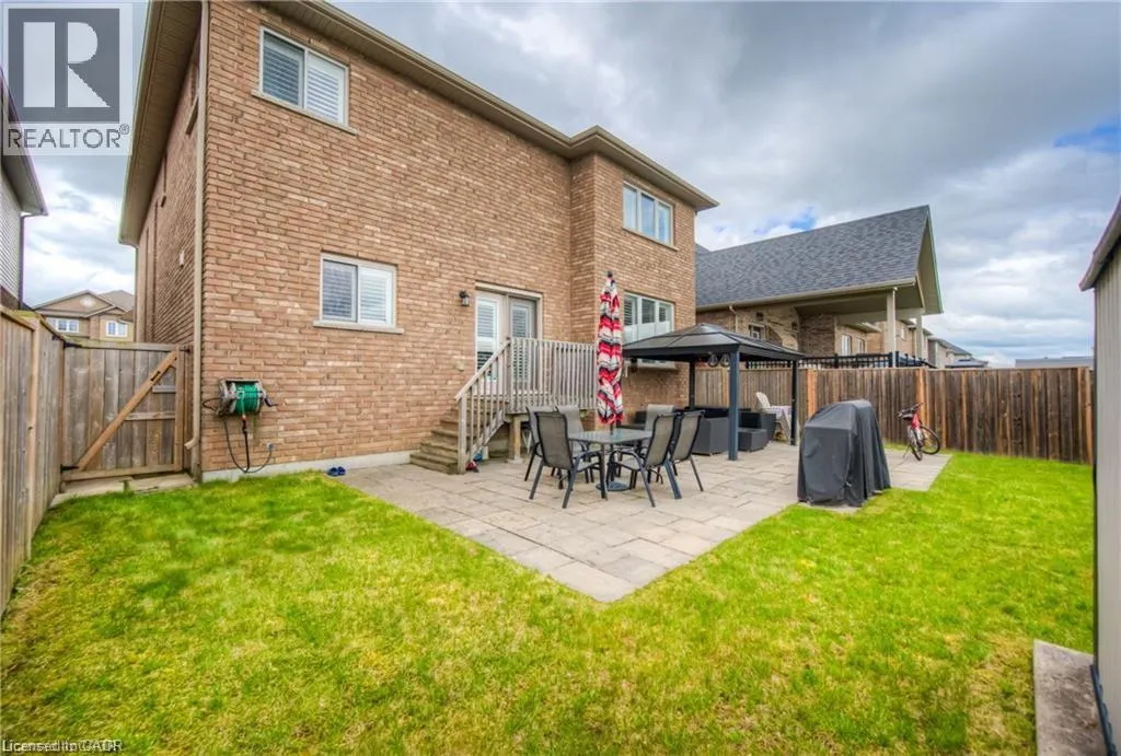 83 BOULDER Crescent