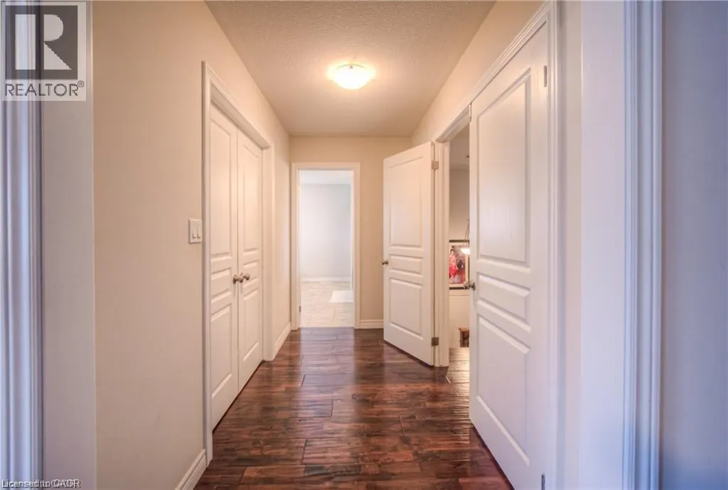 83 BOULDER Crescent