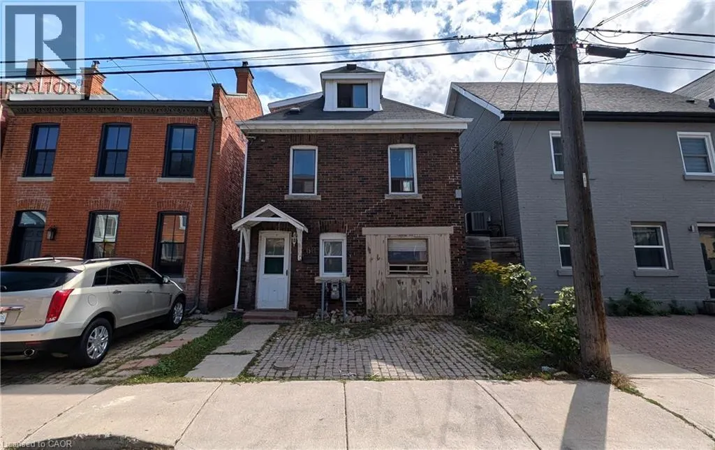 68 MAGILL Street
