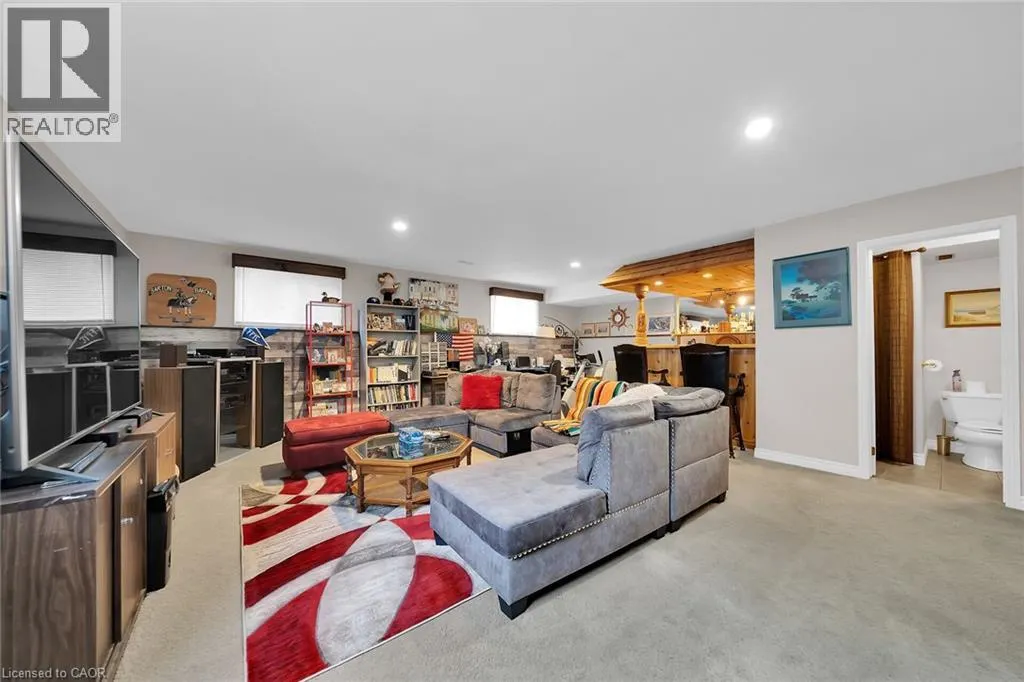 25 COUNTRY CLUB Road