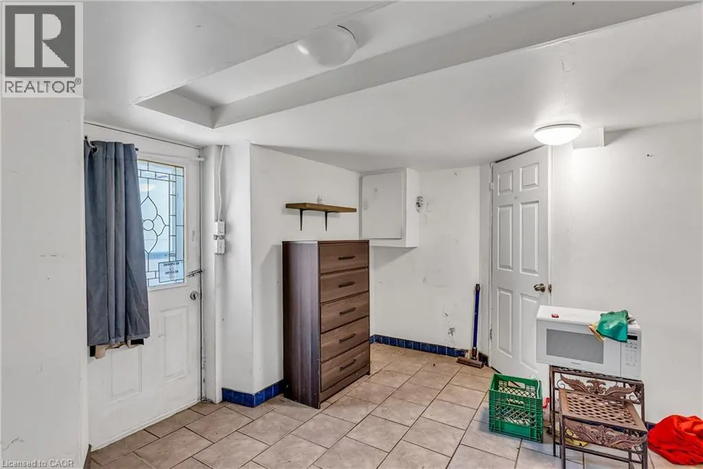 1304 -1306 KING Street E