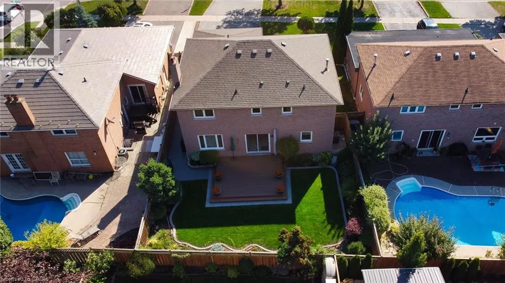 223 RIVER OAKS Boulevard W