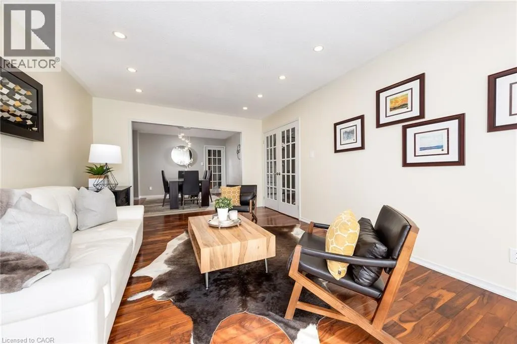 223 RIVER OAKS Boulevard W