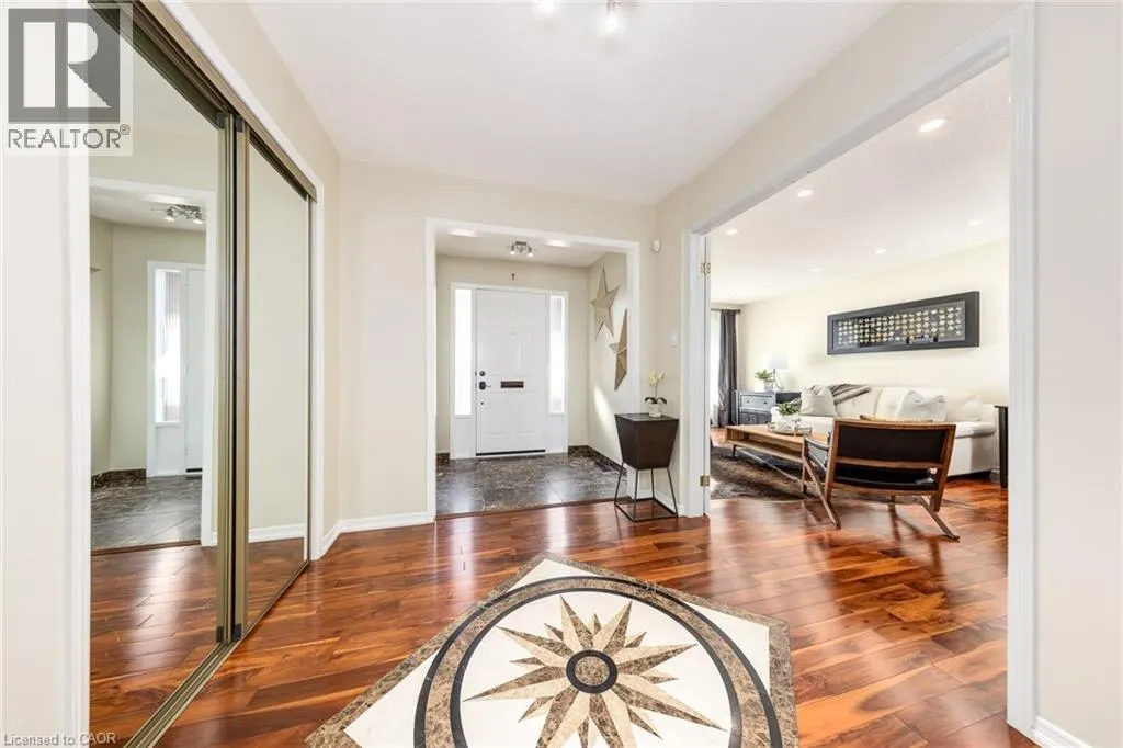 223 RIVER OAKS Boulevard W