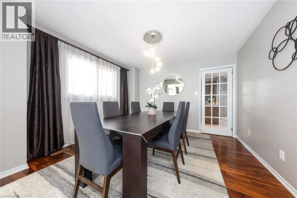 223 RIVER OAKS Boulevard W