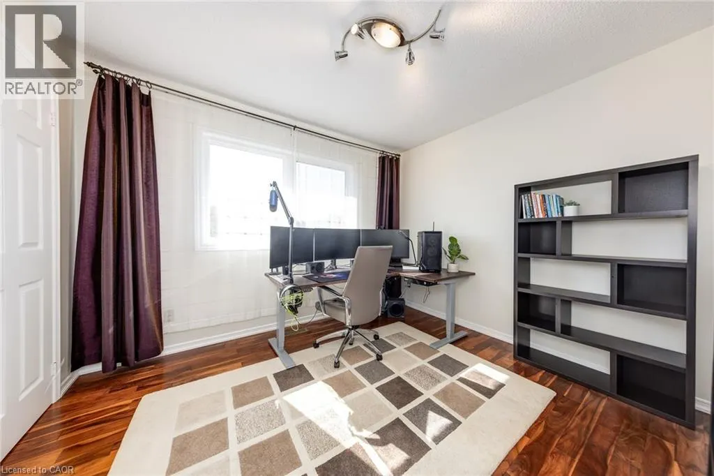 223 RIVER OAKS Boulevard W