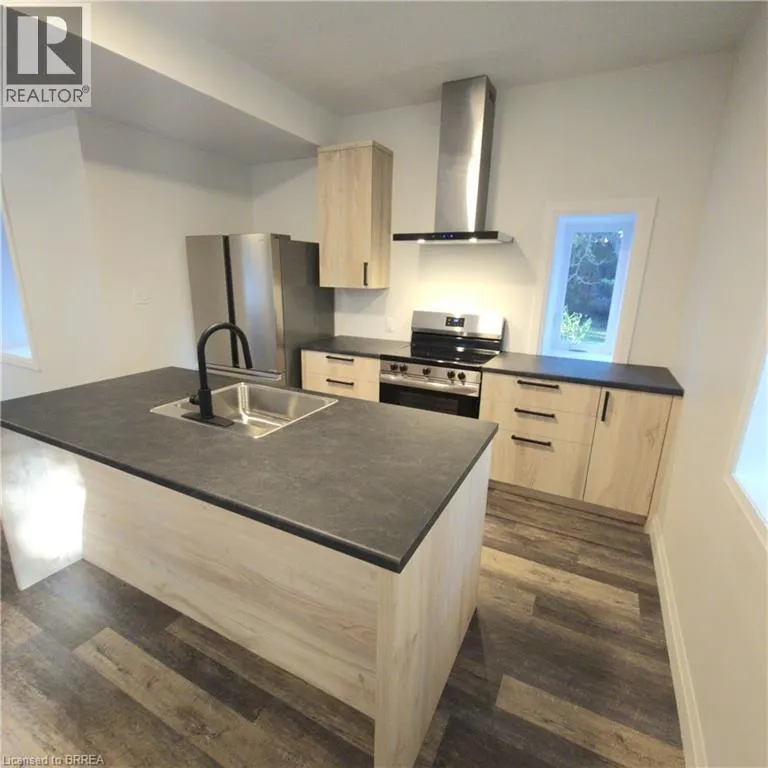 33 ISLINGTON Avenue Unit# 2, #2