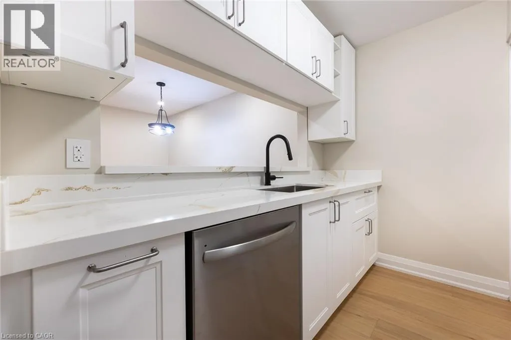 1450 GLEN ABBEY Gate Unit# 722, #722