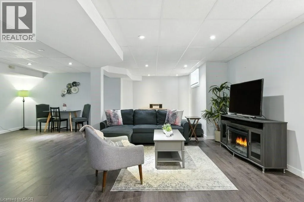120 SPENCER Drive