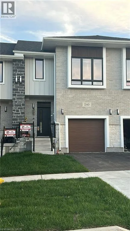 240 GREEN GATE Boulevard