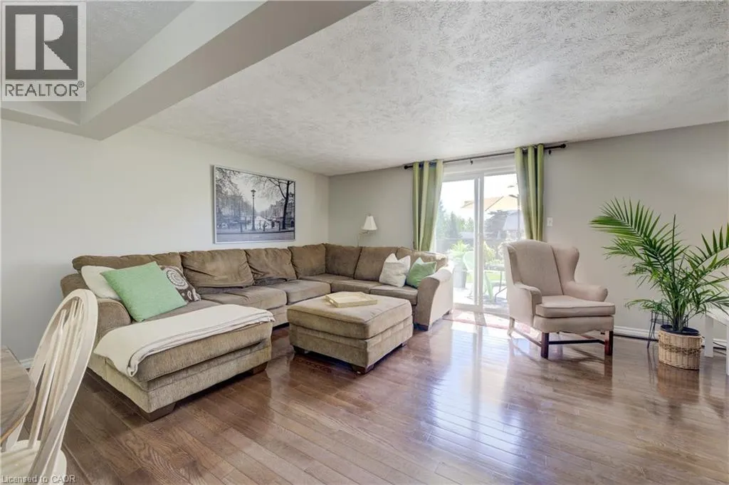 155 BANKSIDE Drive