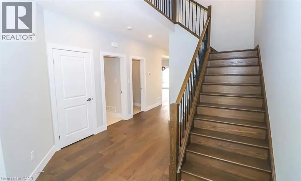 3742 SOMERSTON CRESCENT Crescent