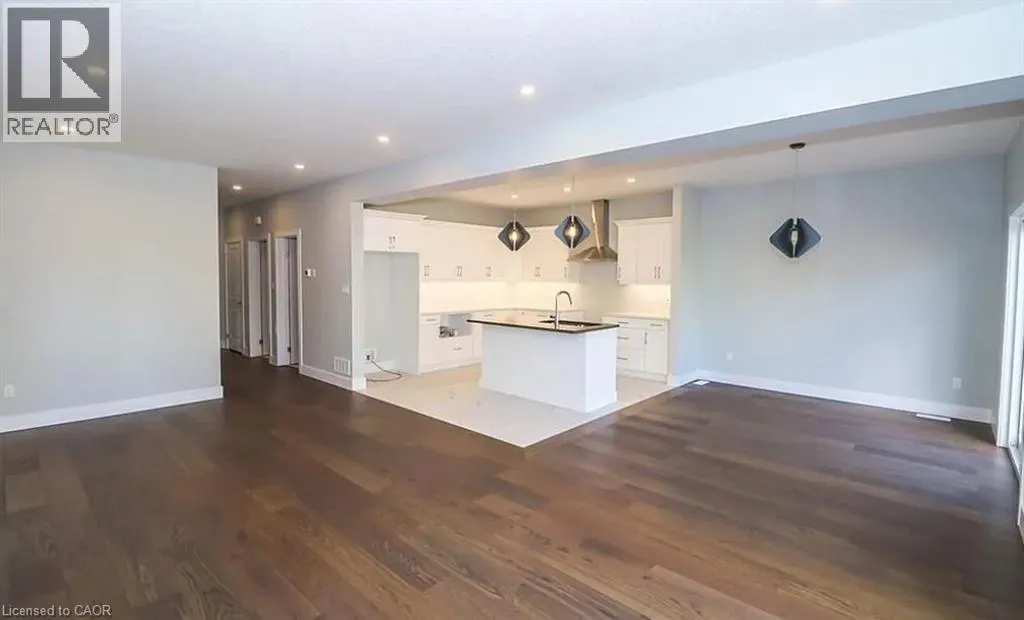 3742 SOMERSTON CRESCENT Crescent