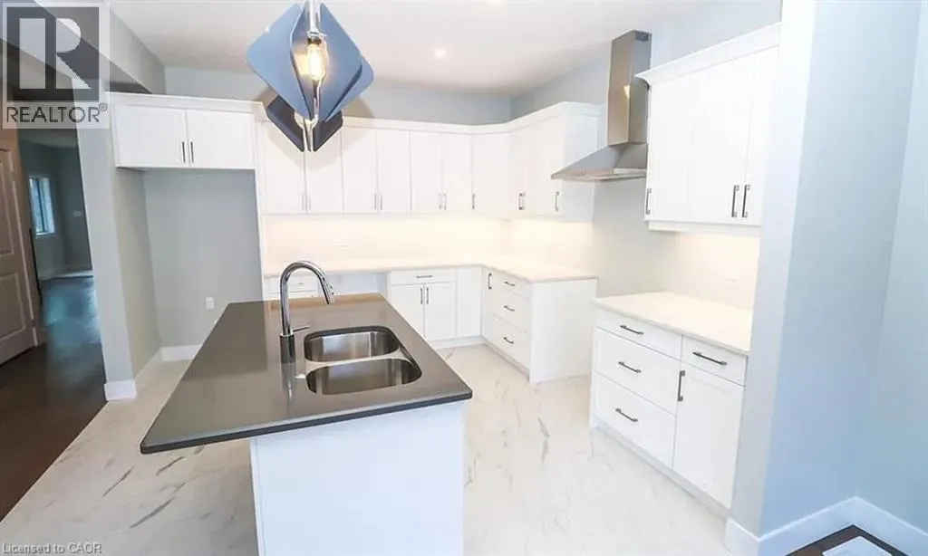 3742 SOMERSTON CRESCENT Crescent
