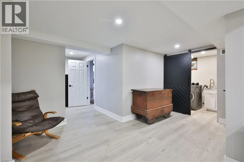 1131 CAROL Street