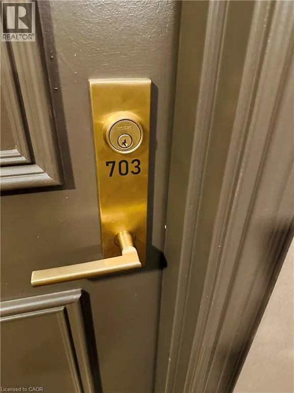 399 ELIZABETH Street Unit# 703, #703
