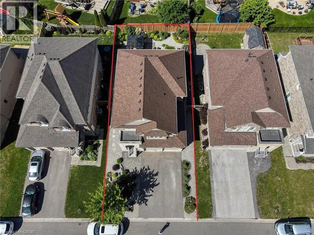 130 COOPERSHAWK Street