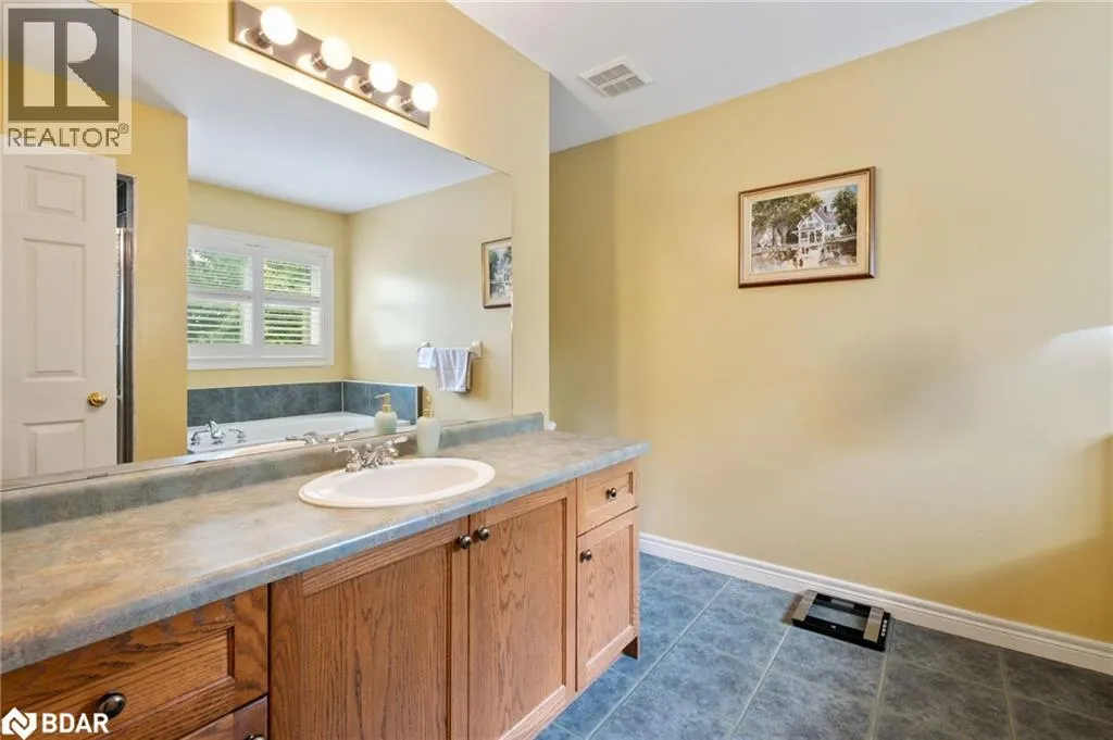 130 ROBERT Street Unit# 22, #22