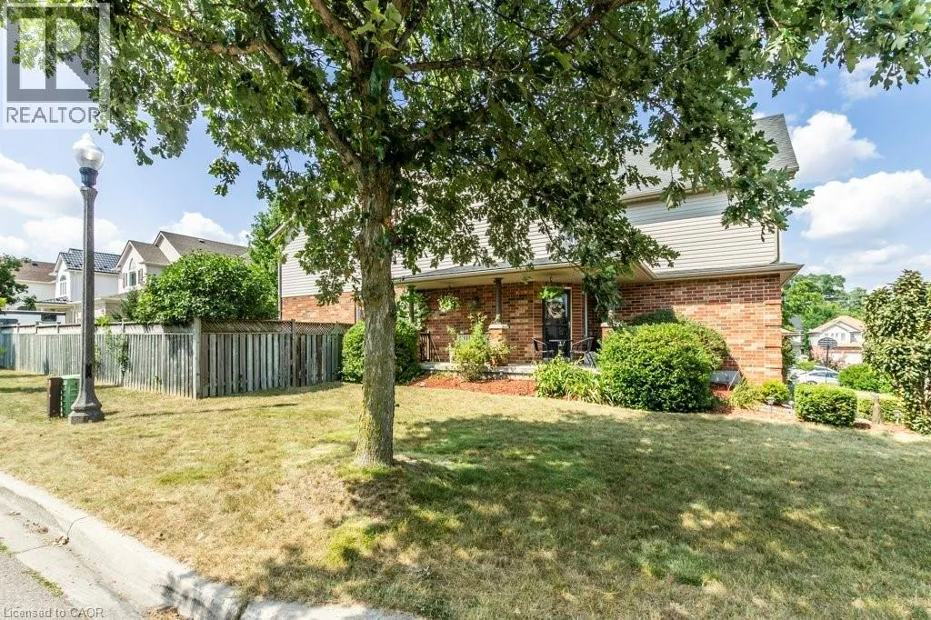 19 APPLE RIDGE Drive