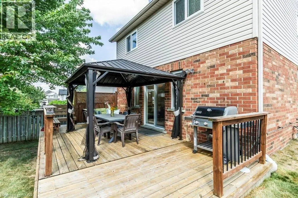 19 APPLE RIDGE Drive
