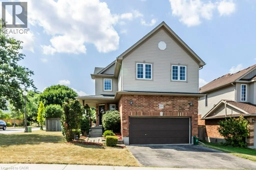19 APPLE RIDGE Drive