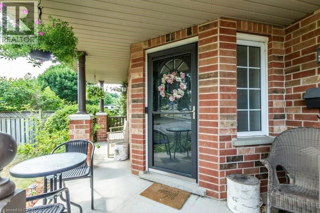 19 APPLE RIDGE Drive