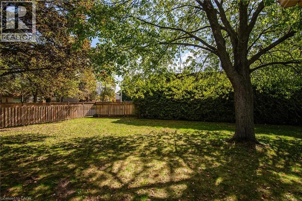 389 DUNVEGAN Drive