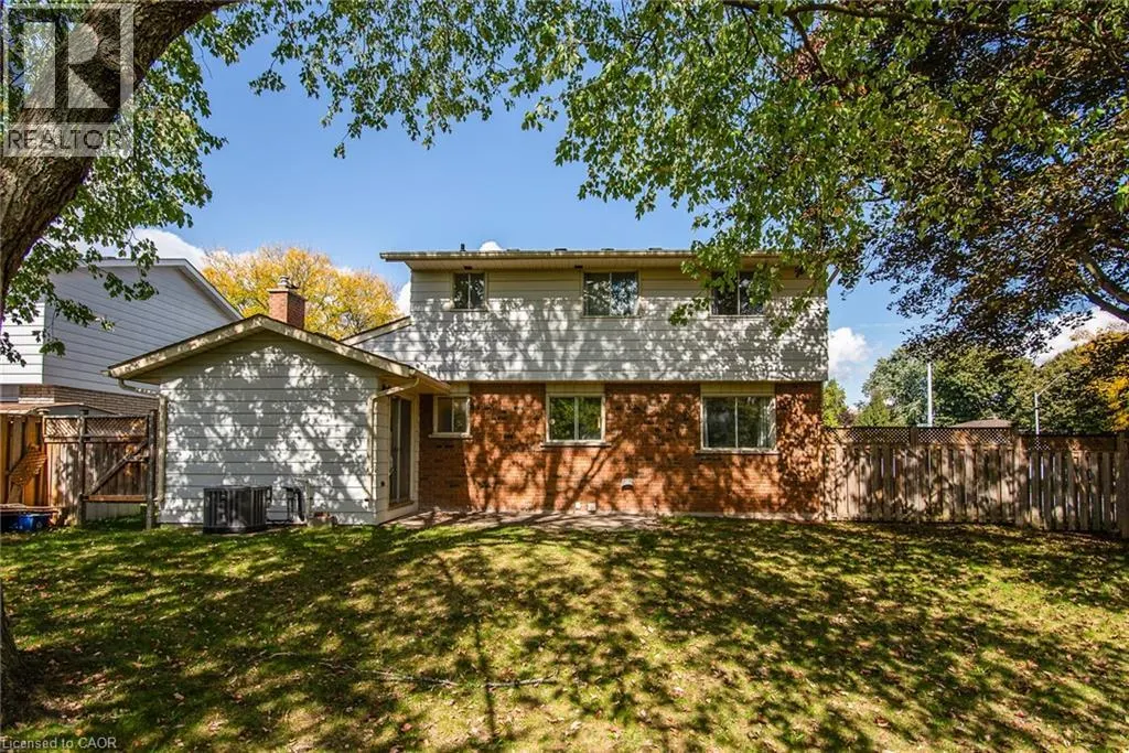 389 DUNVEGAN Drive