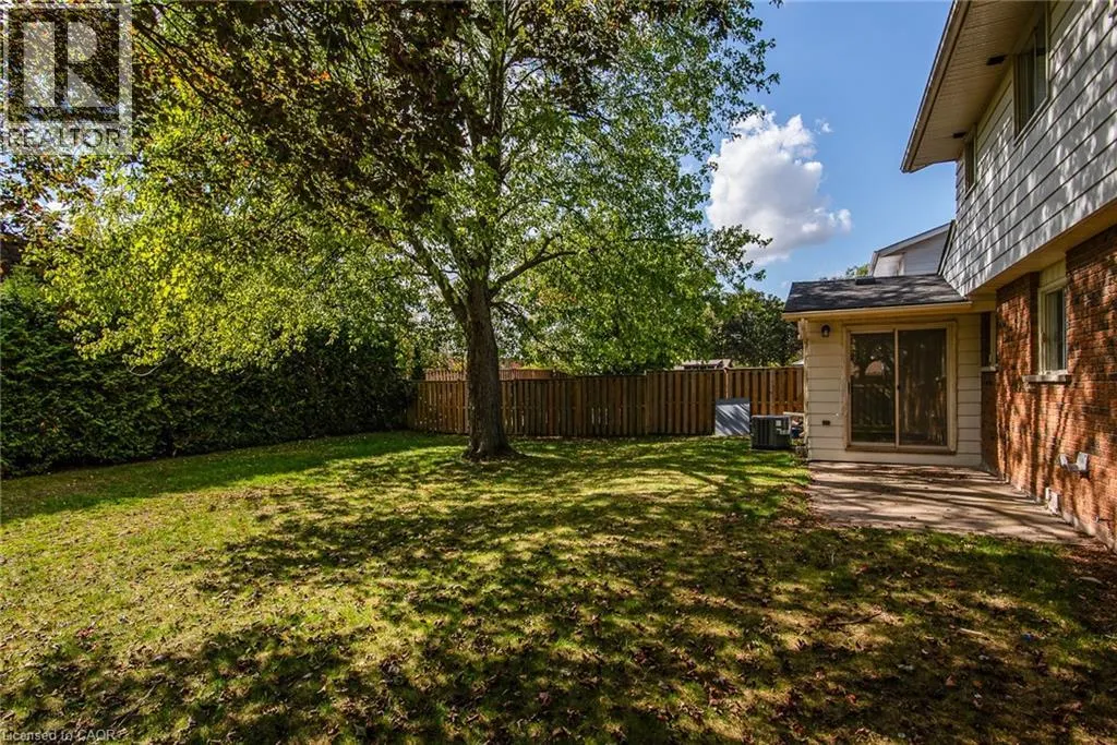 389 DUNVEGAN Drive