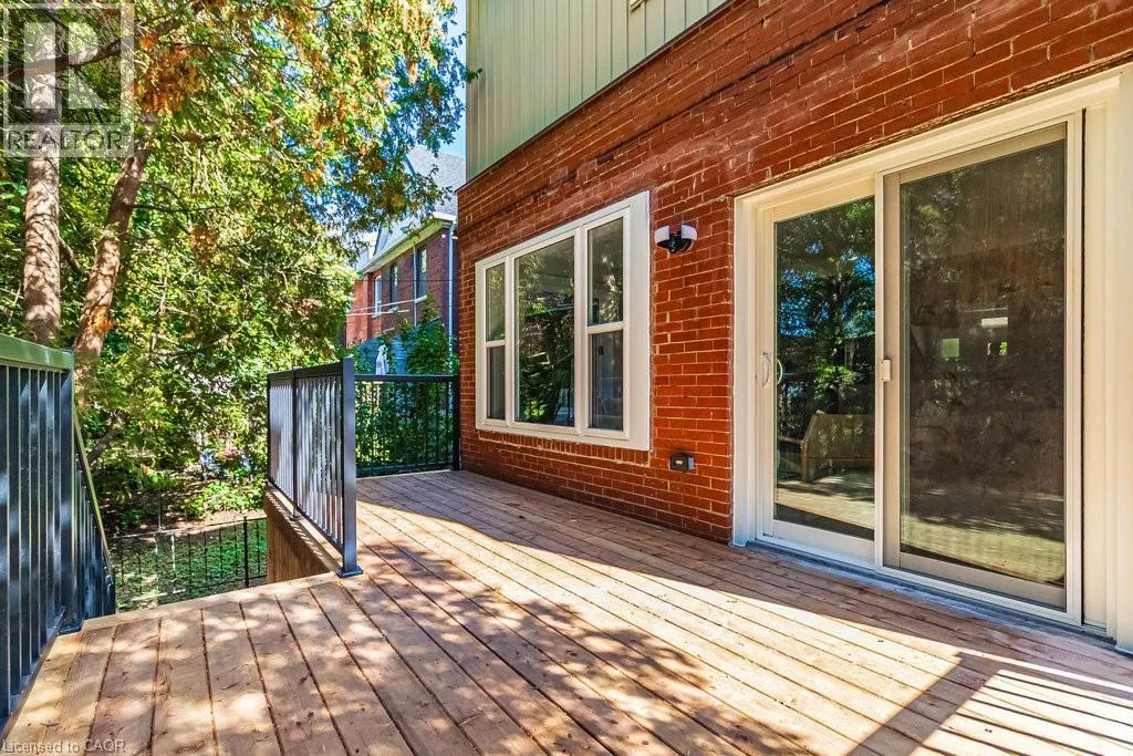 24 STRATHCONA Avenue S