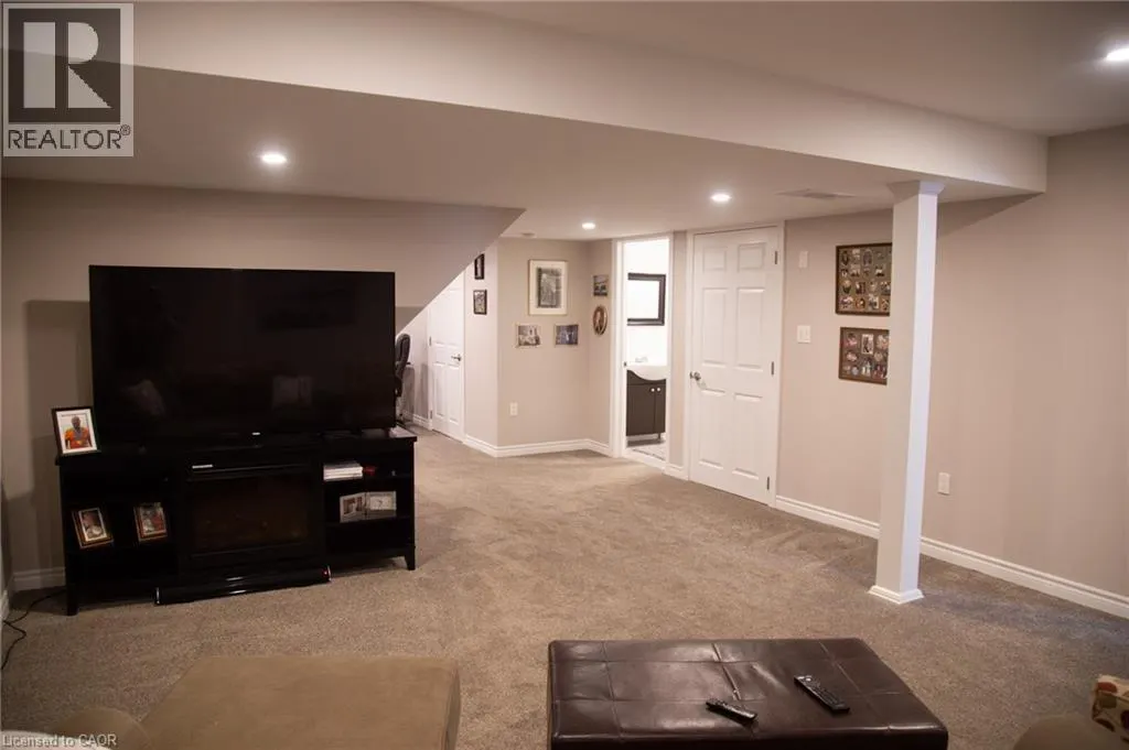 410 QUEEN Street S Unit# 25, #25