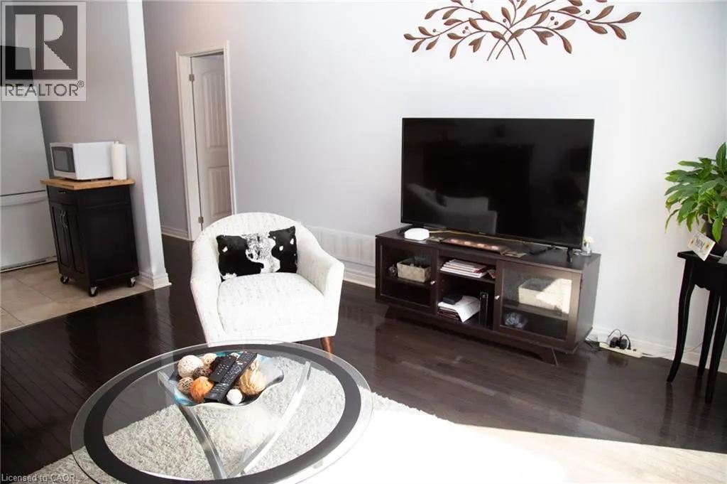 410 QUEEN Street S Unit# 25, #25