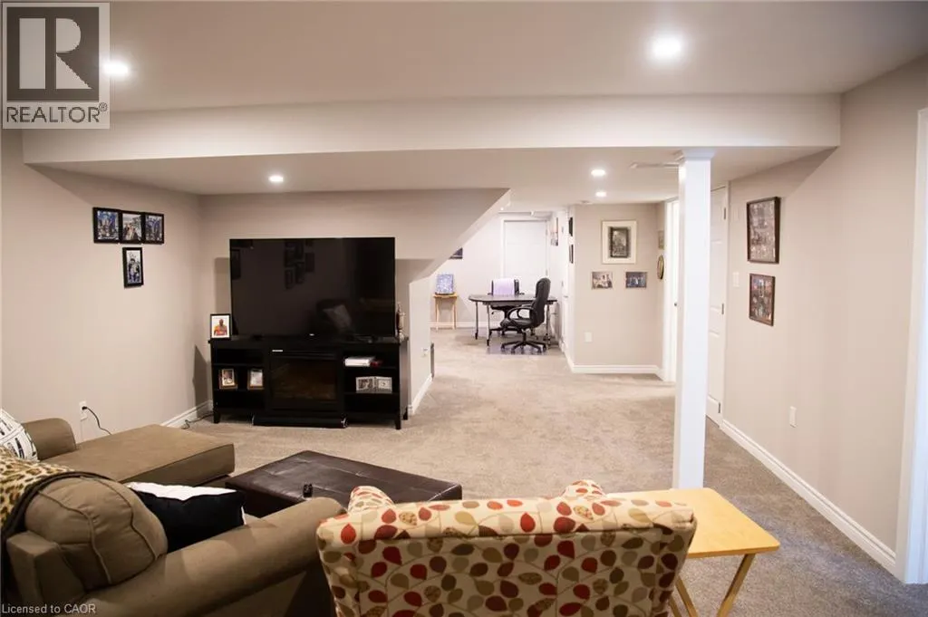 410 QUEEN Street S Unit# 25, #25