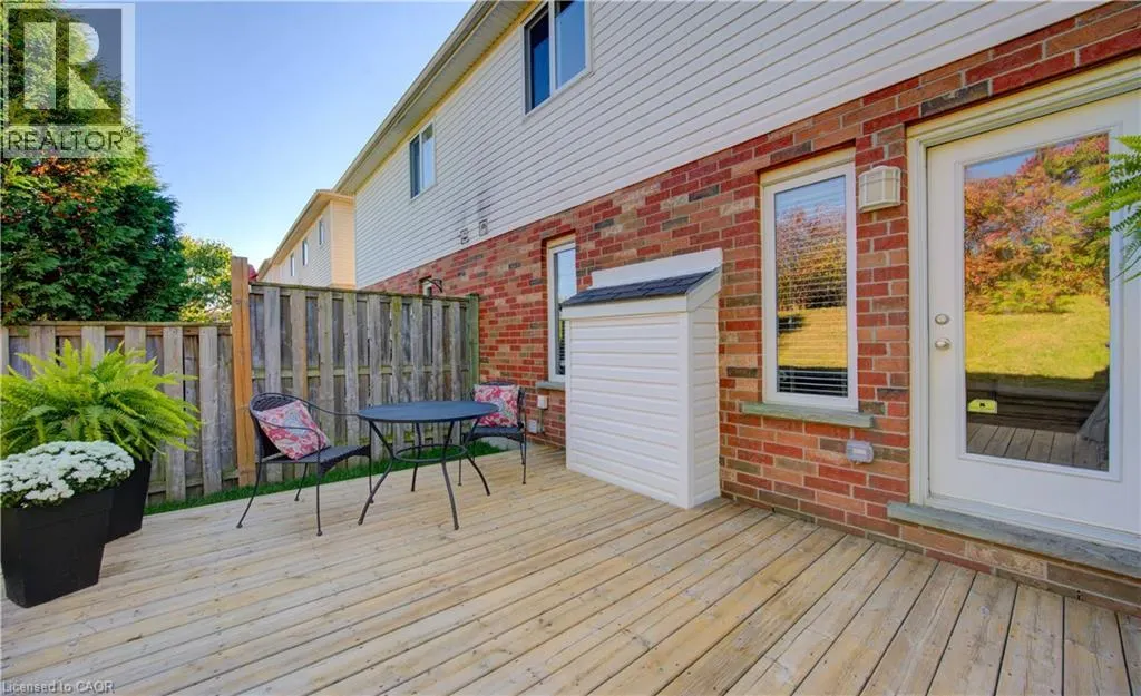 232 BUTTERCUP Court