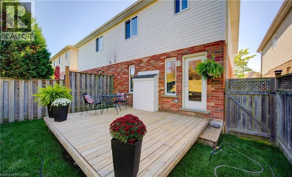 232 BUTTERCUP Court