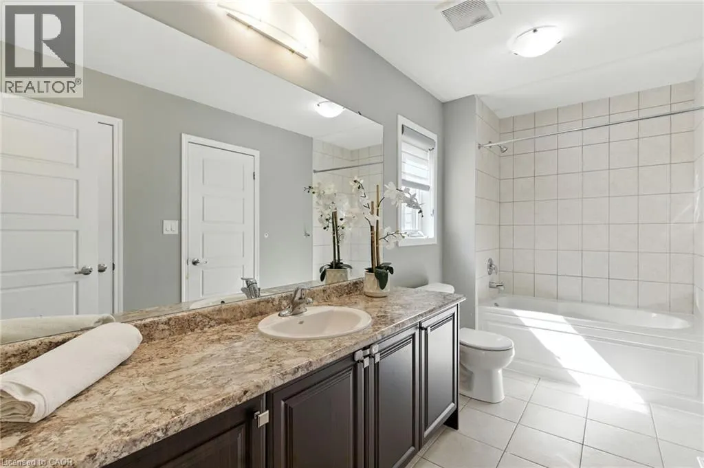 126 CACTUS Crescent