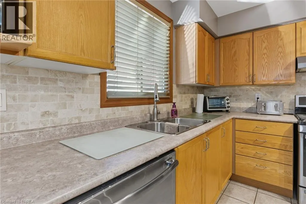 23 GARNERS Lane