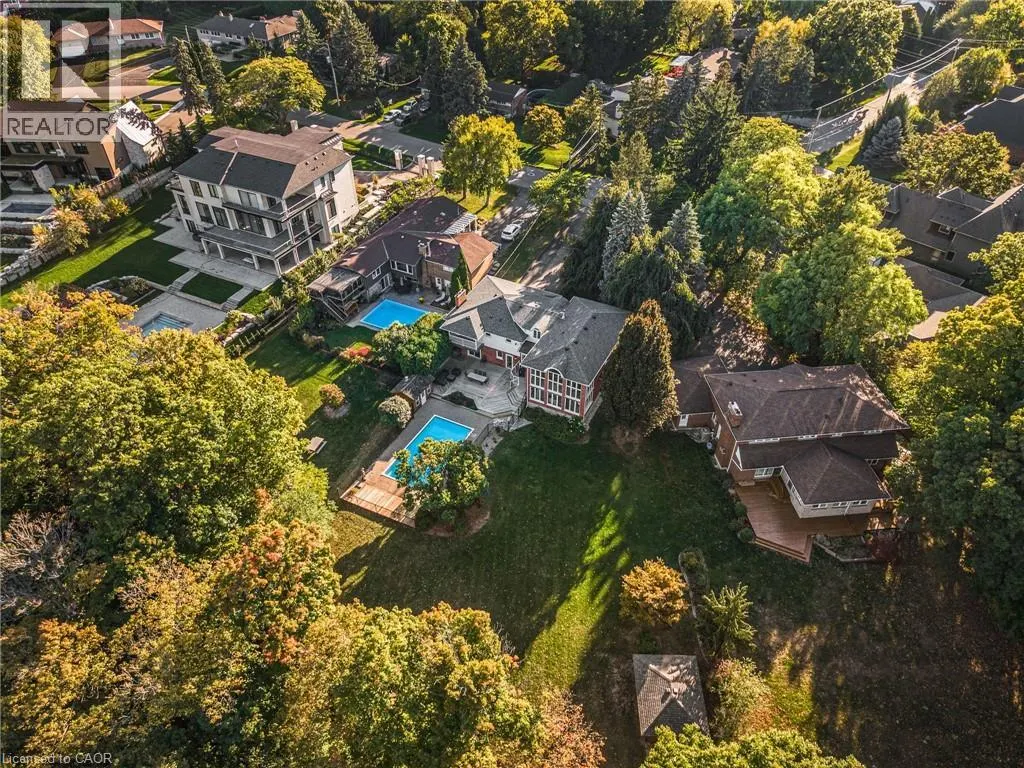887 MONTGOMERY Drive
