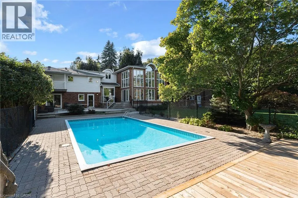 887 MONTGOMERY Drive