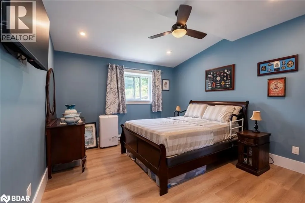 4396 PENETANGUISHENE Road