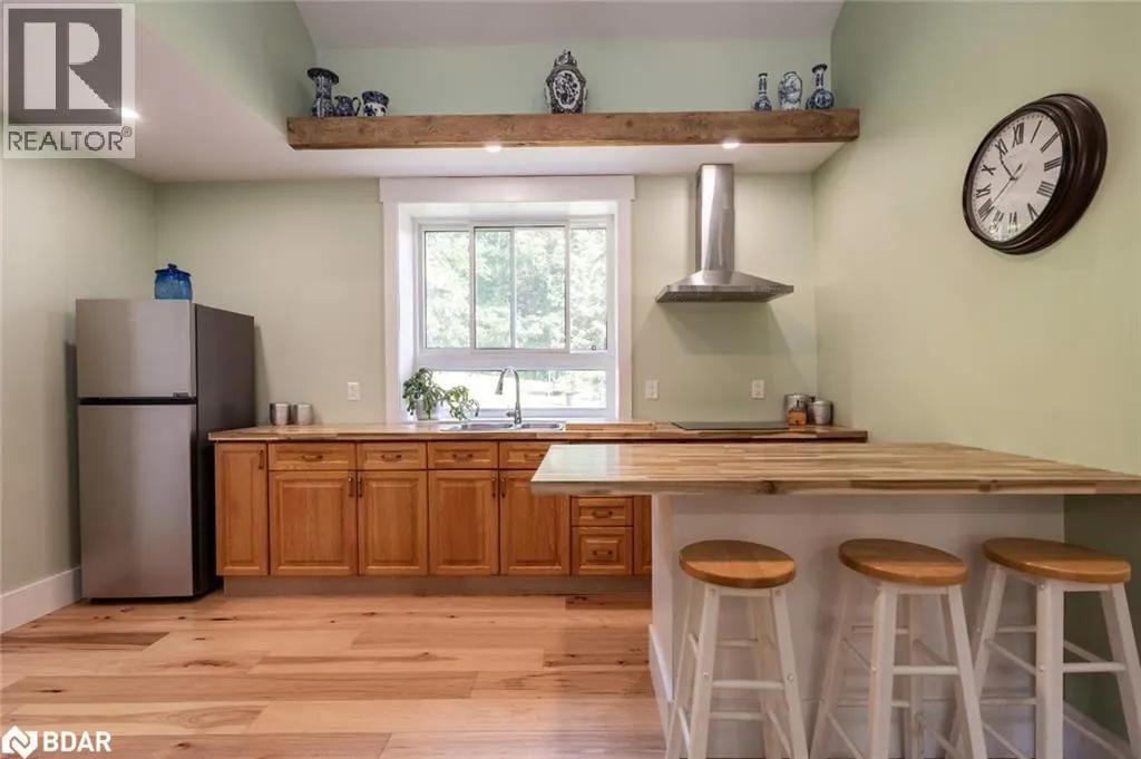 4396 PENETANGUISHENE Road