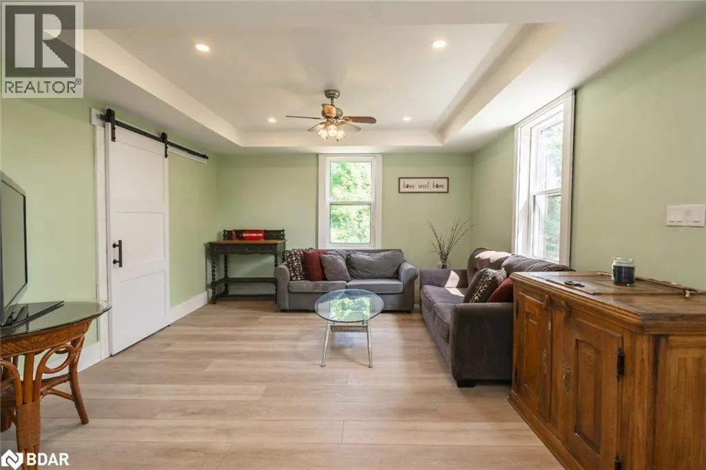 4396 PENETANGUISHENE Road