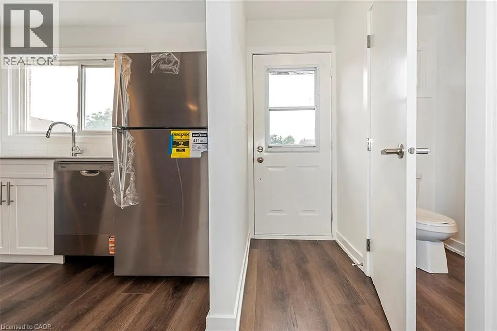 20 ANNA CAPRI Drive Unit# 2, #2