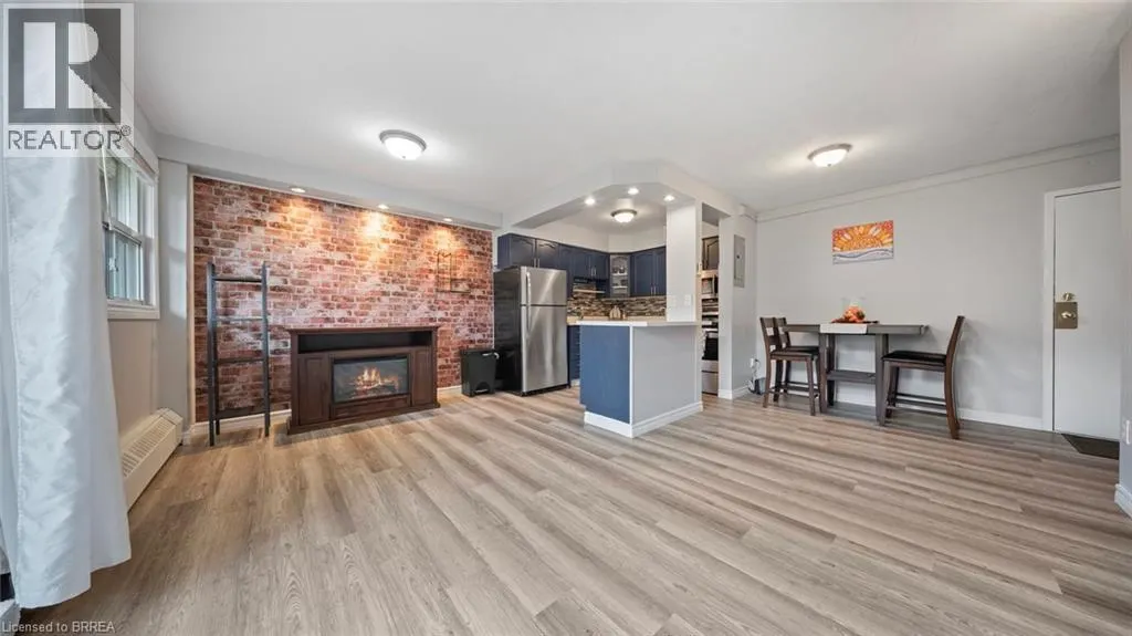 640 GREY Street Unit# 101, #101