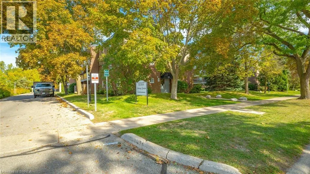640 GREY Street Unit# 101, #101